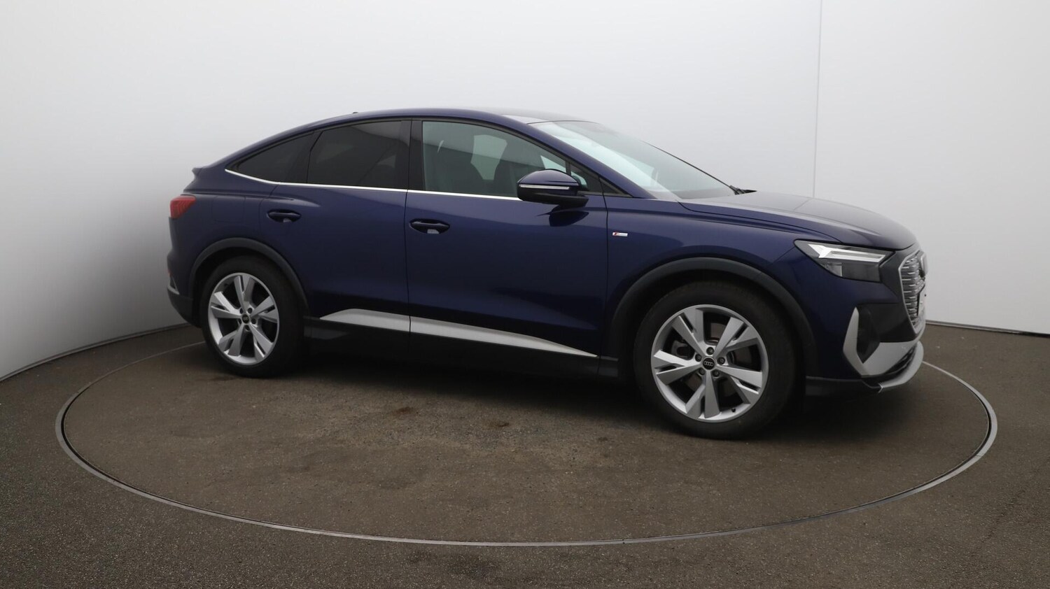 Used Audi Q4 e-tron 2023 for sale - 75976995: Photo 47