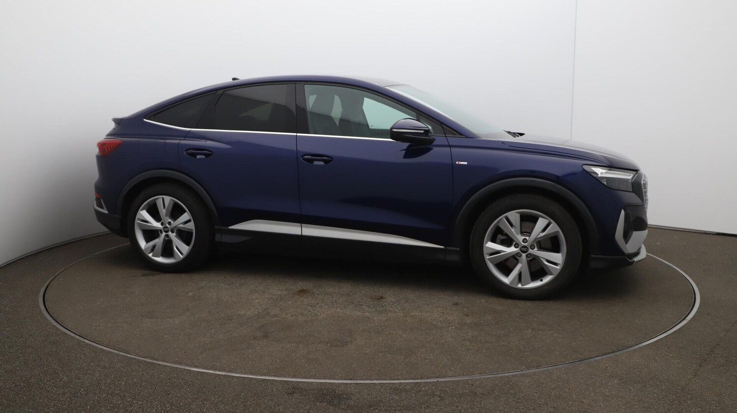 Used Audi Q4 e-tron 2023 for sale - 75976995: Photo 49