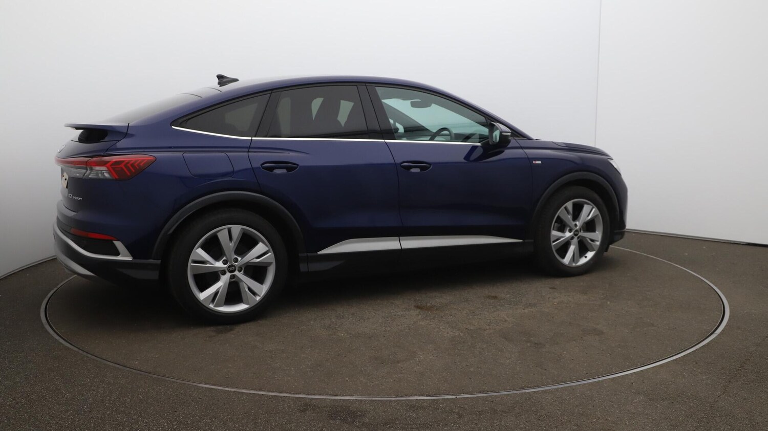 Used Audi Q4 e-tron 2023 for sale - 75976995: Photo 53