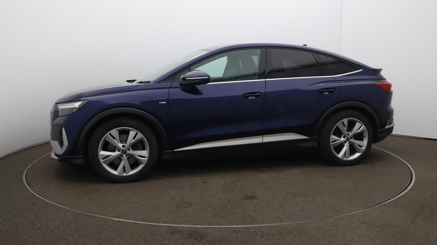 Used Audi Q4 e-tron 2023 for sale - 75976995: Photo 67