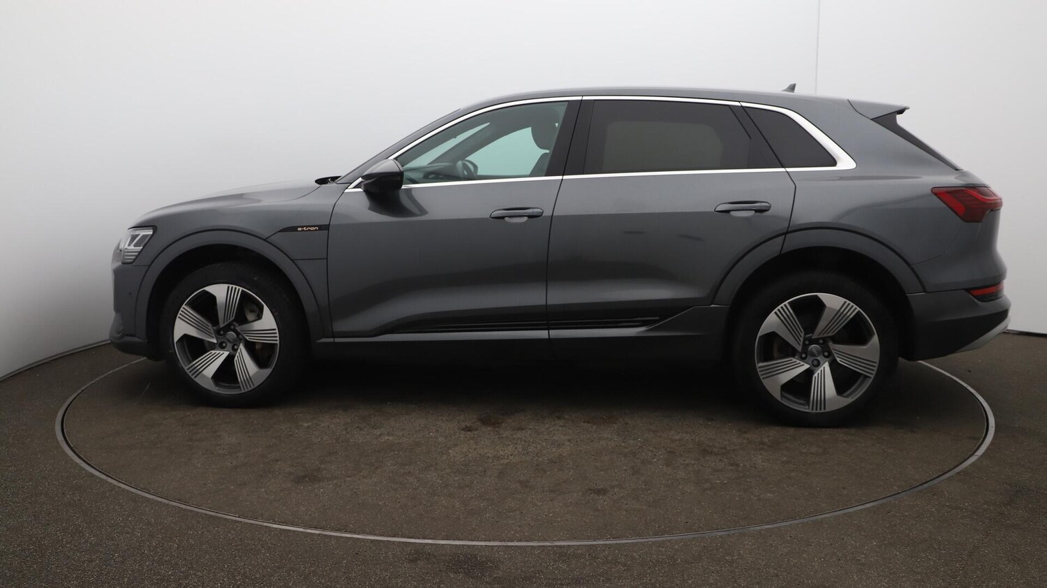 Used Audi e-tron 2020 for sale - 76020434: Photo 67