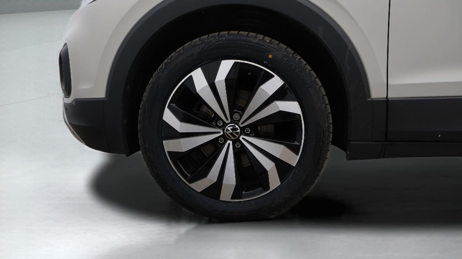 Used Volkswagen T-Cross 2023 for sale - 77272232: Photo 18