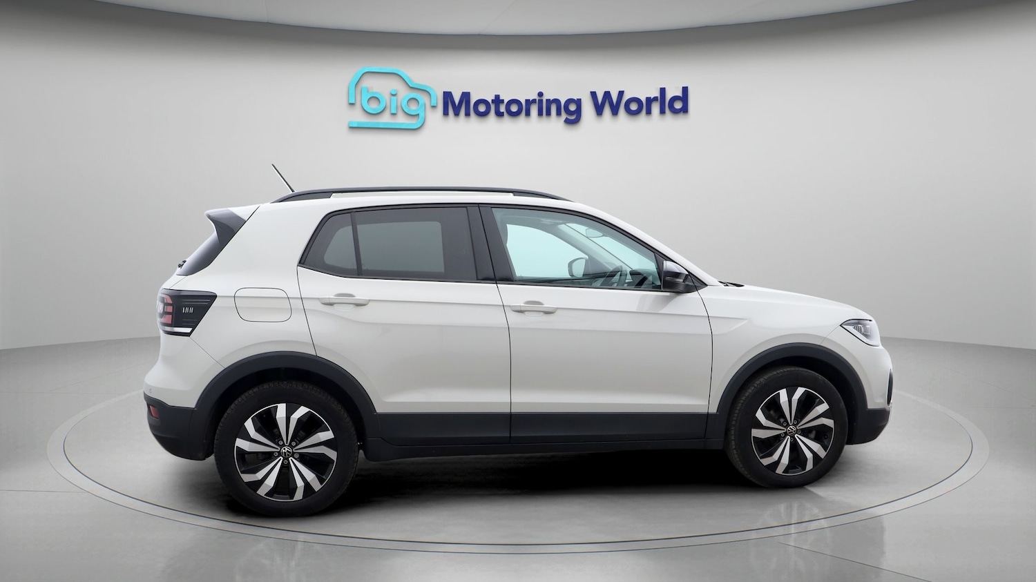 Used Volkswagen T-Cross 2023 for sale - 77272232: Photo 8