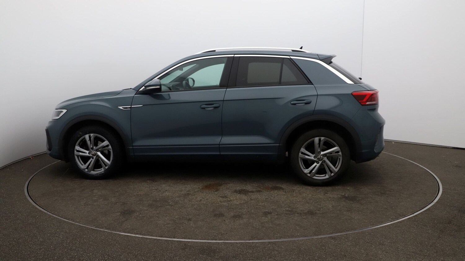 Used Volkswagen T-Roc for sale - 76811413: Photo 57