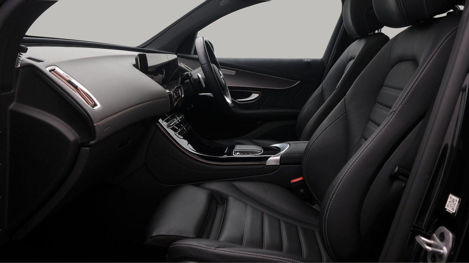 Used Mercedes-Benz EQC 2023 for sale - 77408820: Photo 14