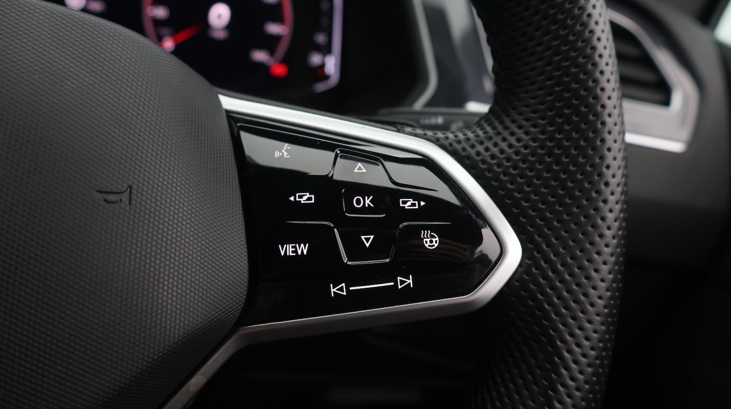 Used Volkswagen Tiguan 2020 for sale - 77353875: Photo 23