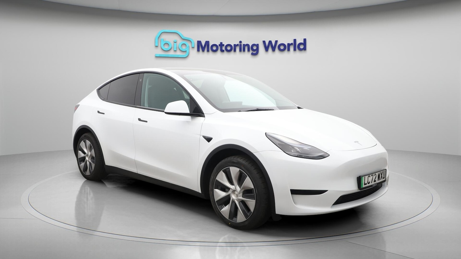 Used Tesla Model Y 2022 for sale - 76689950: Photo 2
