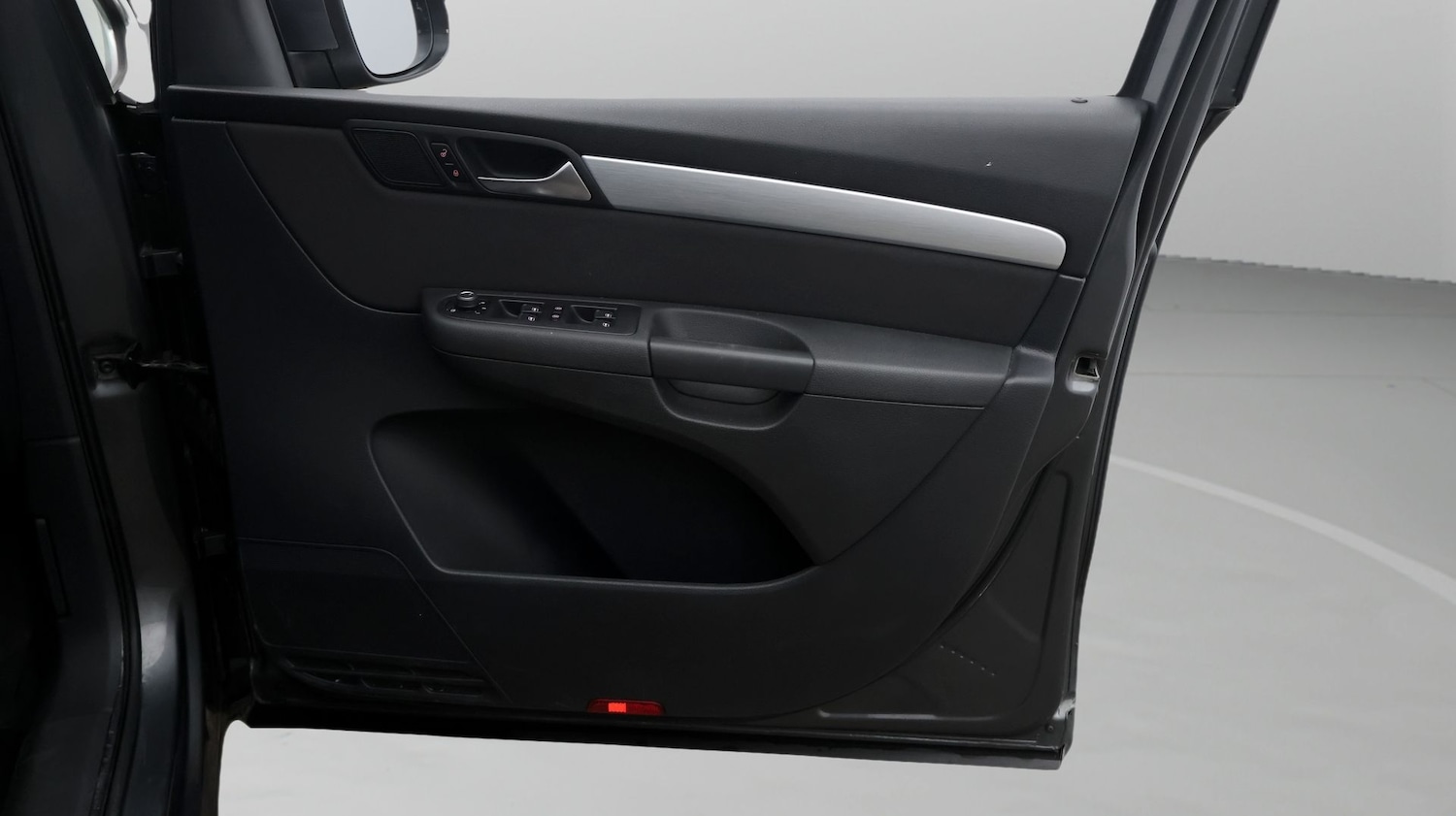 Used Volkswagen Sharan 2021 for sale - 77618501: Photo 15