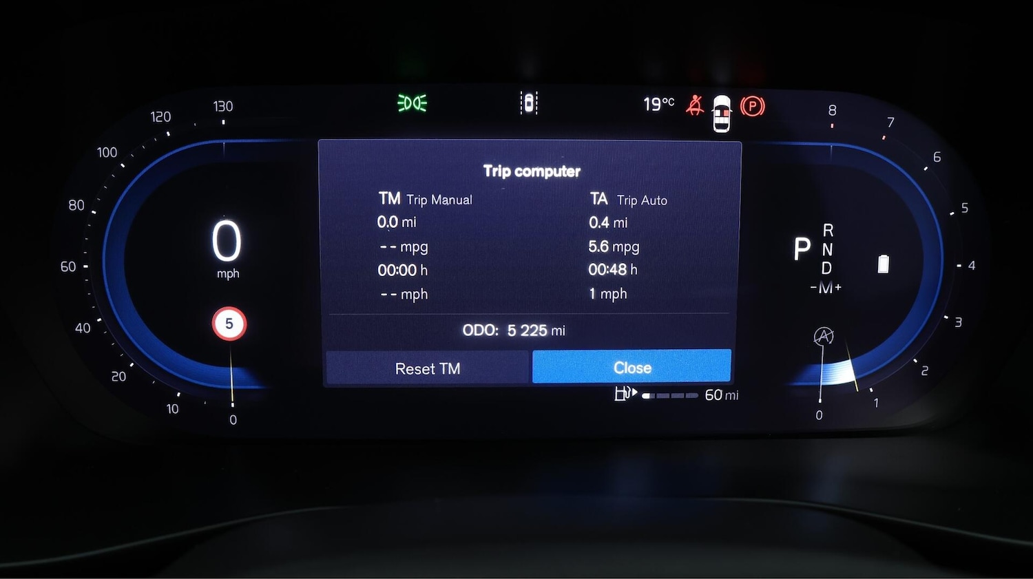 Used Volvo XC40 2025 for sale - 76765391: Photo 11