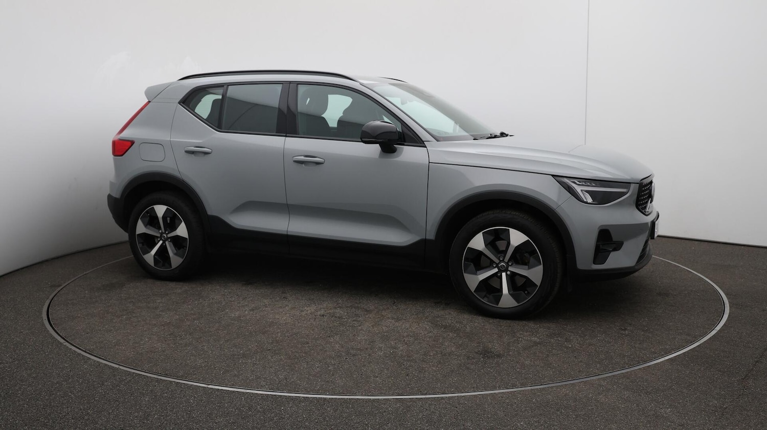 Used Volvo XC40 2025 for sale - 76765391: Photo 45