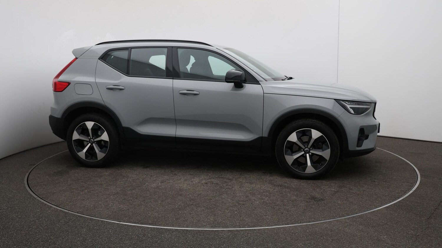 Used Volvo XC40 2025 for sale - 76765391: Photo 47