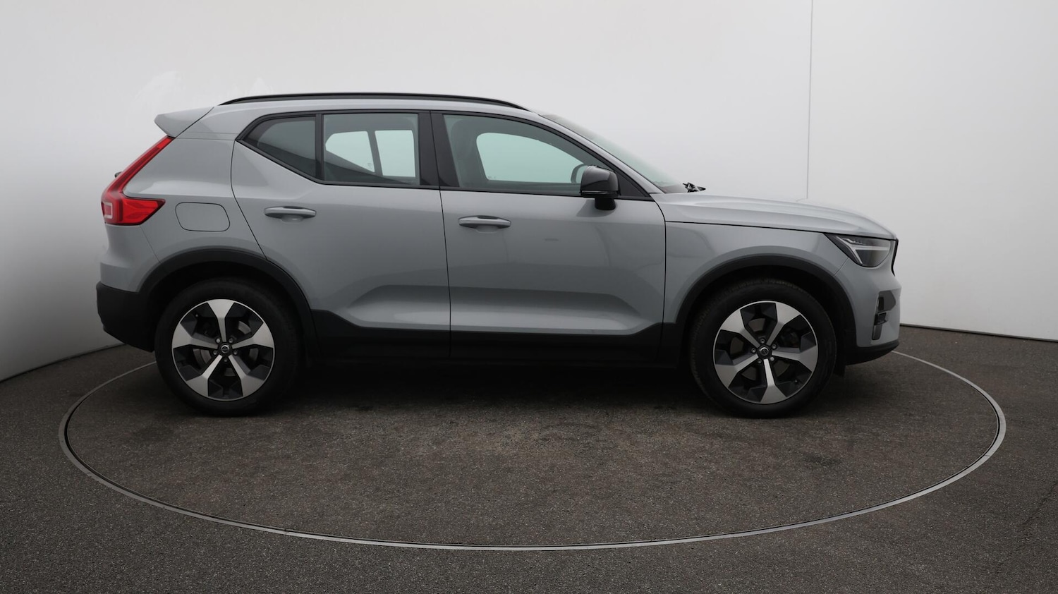 Used Volvo XC40 2025 for sale - 76765391: Photo 48