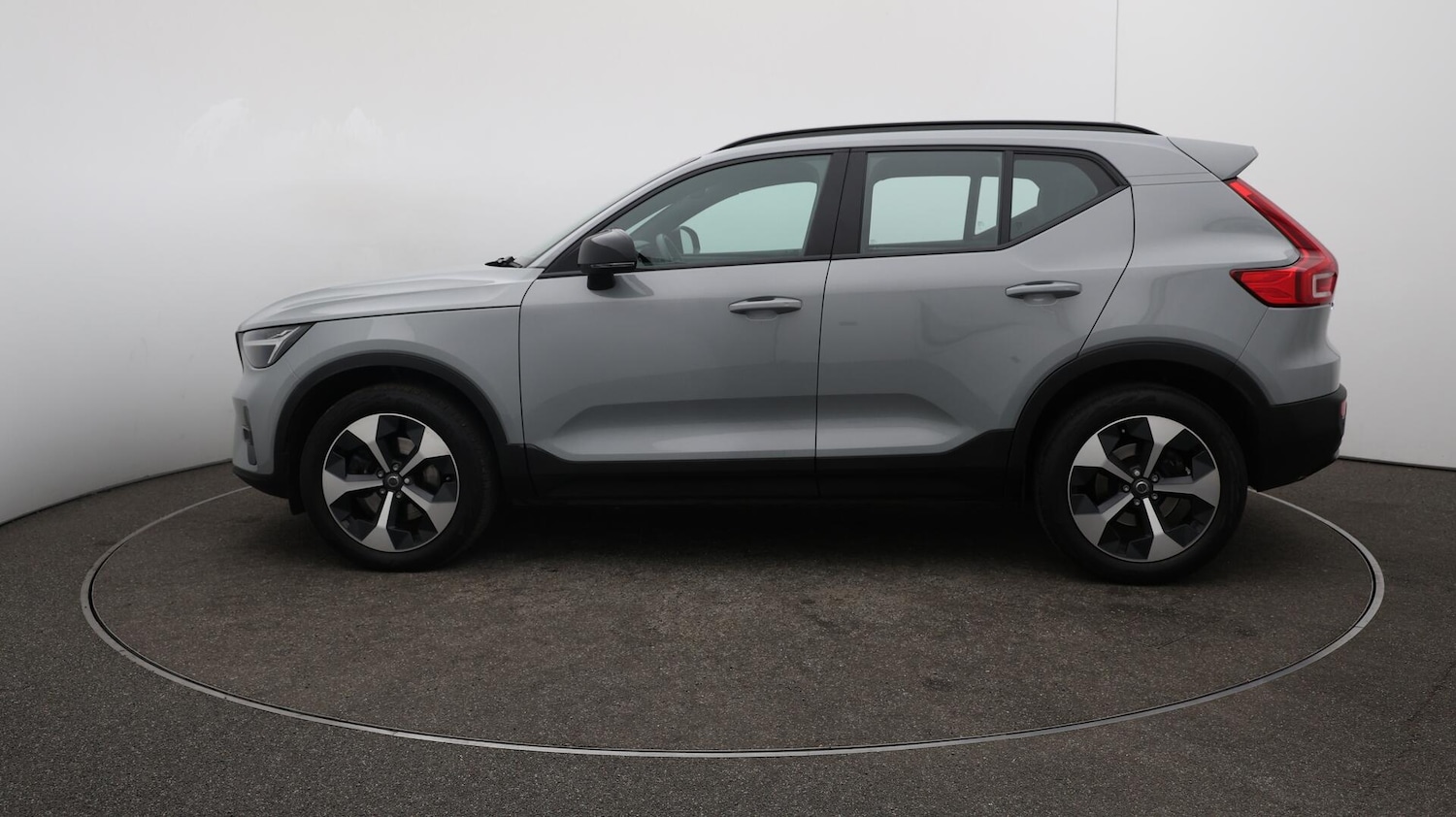 Used Volvo XC40 2025 for sale - 76765391: Photo 63