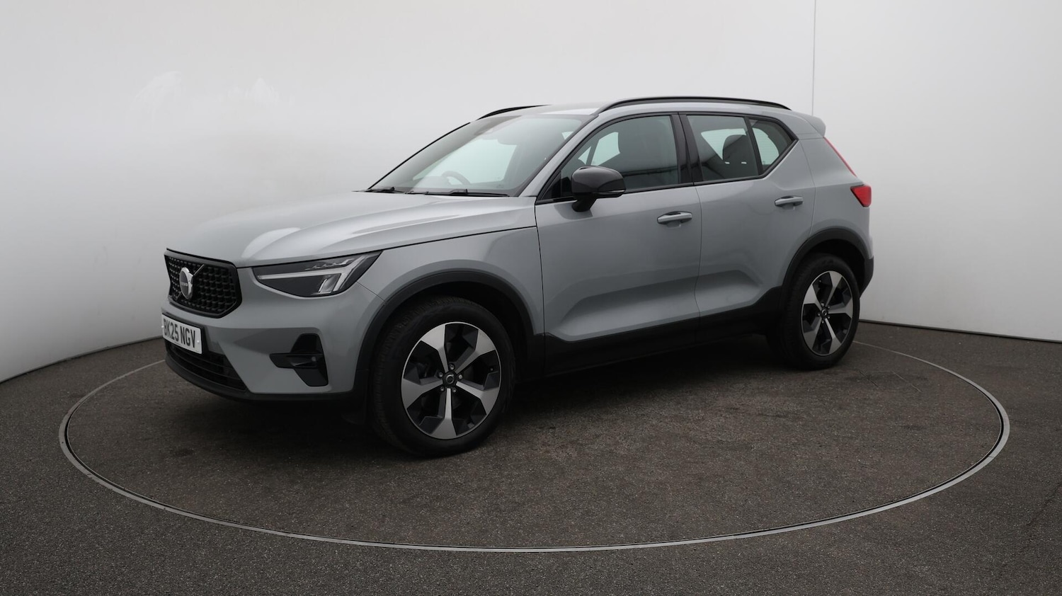 Used Volvo XC40 2025 for sale - 76765391: Photo 67