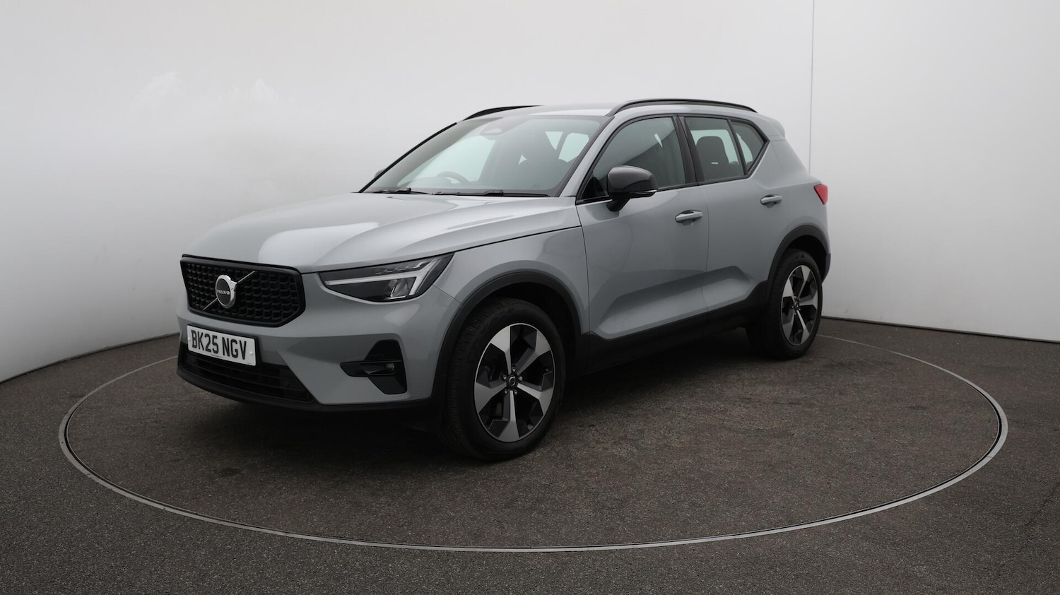 Used Volvo XC40 2025 for sale - 76765391: Photo 68
