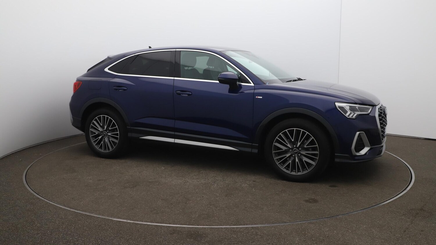 Used Audi Q3 2022 for sale - 76136354: Photo 47