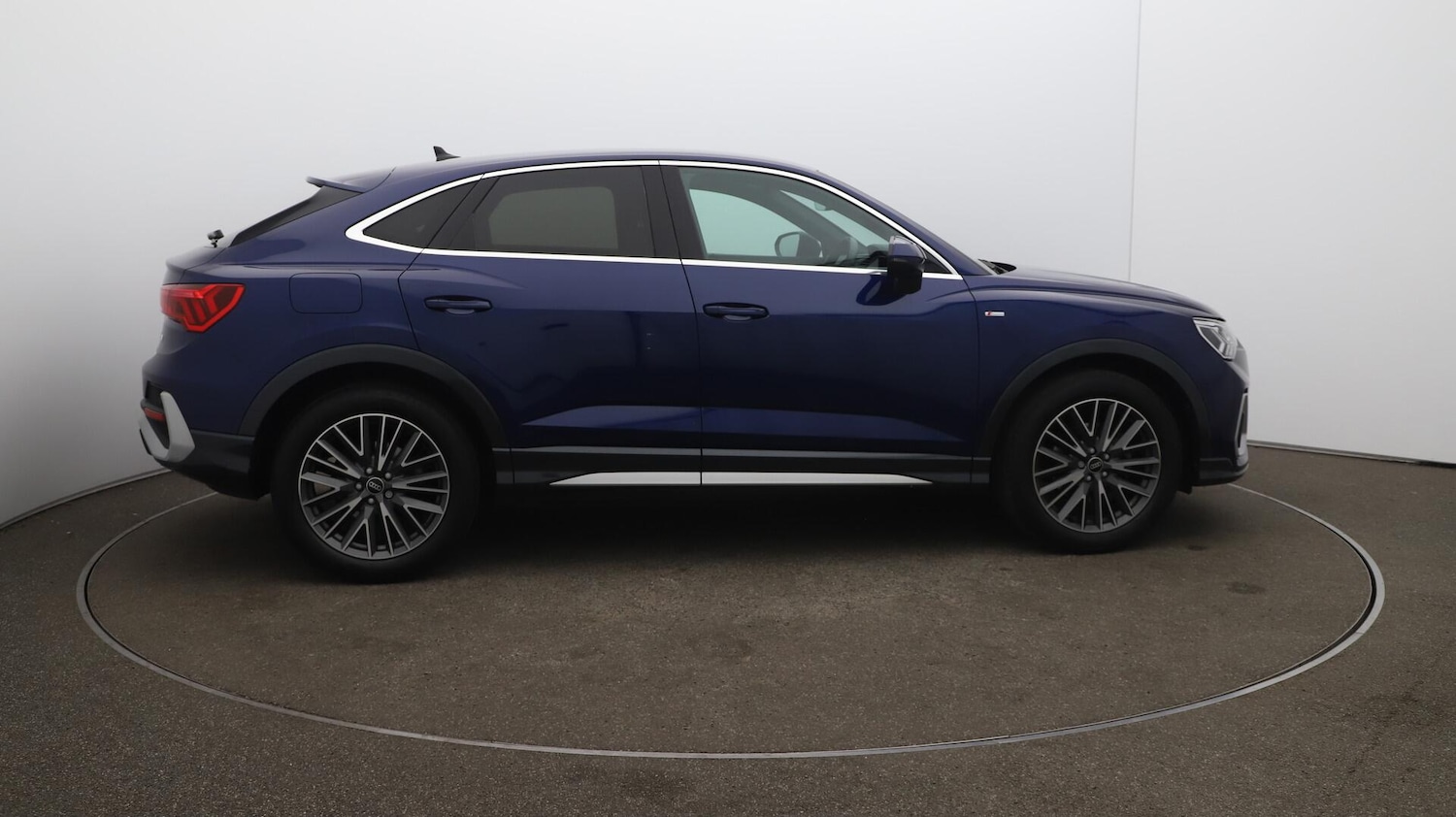 Used Audi Q3 2022 for sale - 76136354: Photo 51