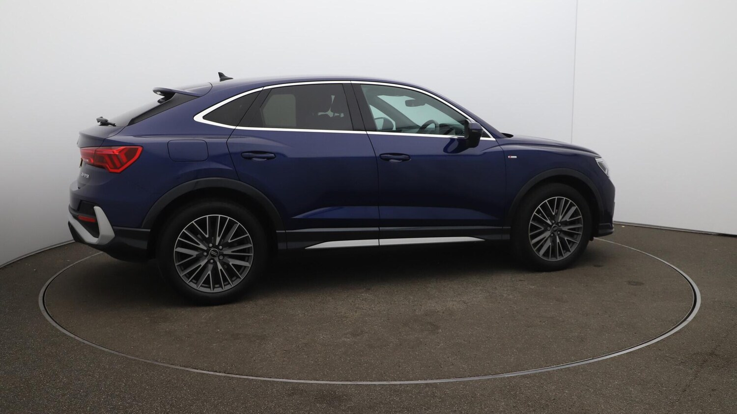 Used Audi Q3 2022 for sale - 76136354: Photo 52