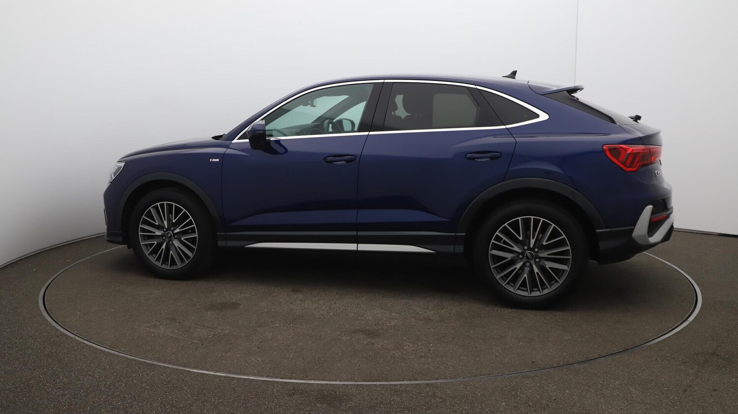 Used Audi Q3 2022 for sale - 76136354: Photo 59