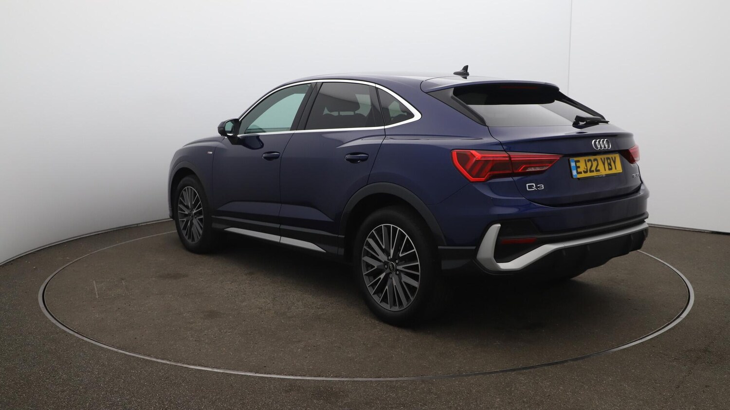 Used Audi Q3 2022 for sale - 76136354: Photo 63