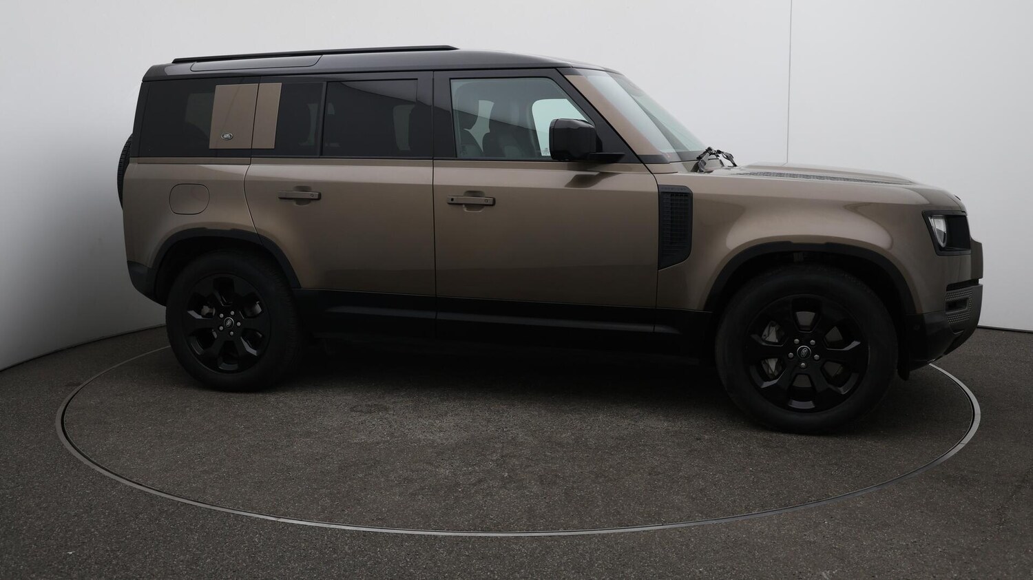 Used Land Rover Defender 110 2022 for sale - 76072944: Photo 51