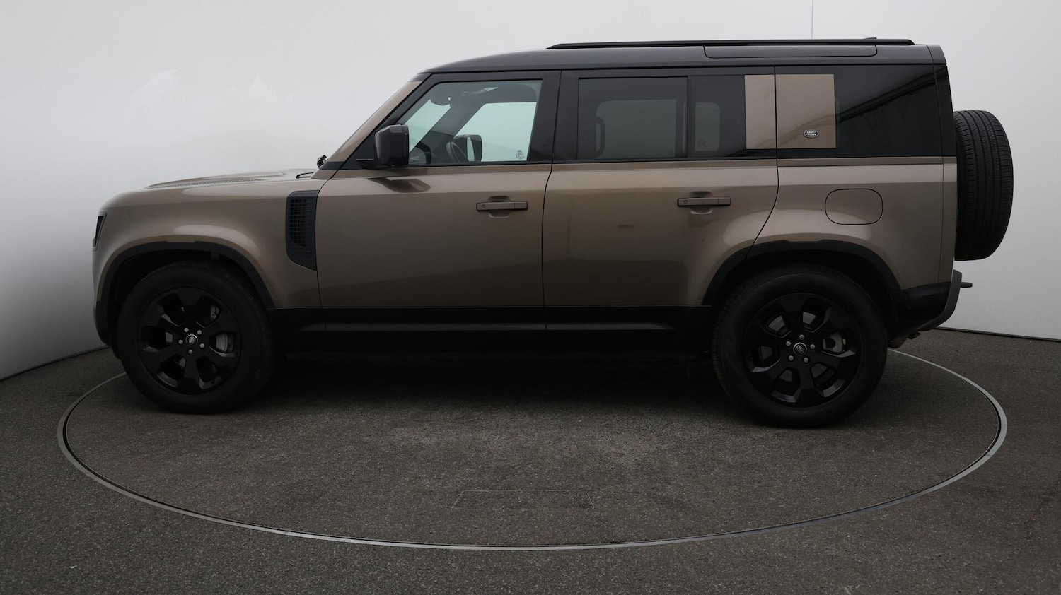 Used Land Rover Defender 110 2022 for sale - 76072944: Photo 67