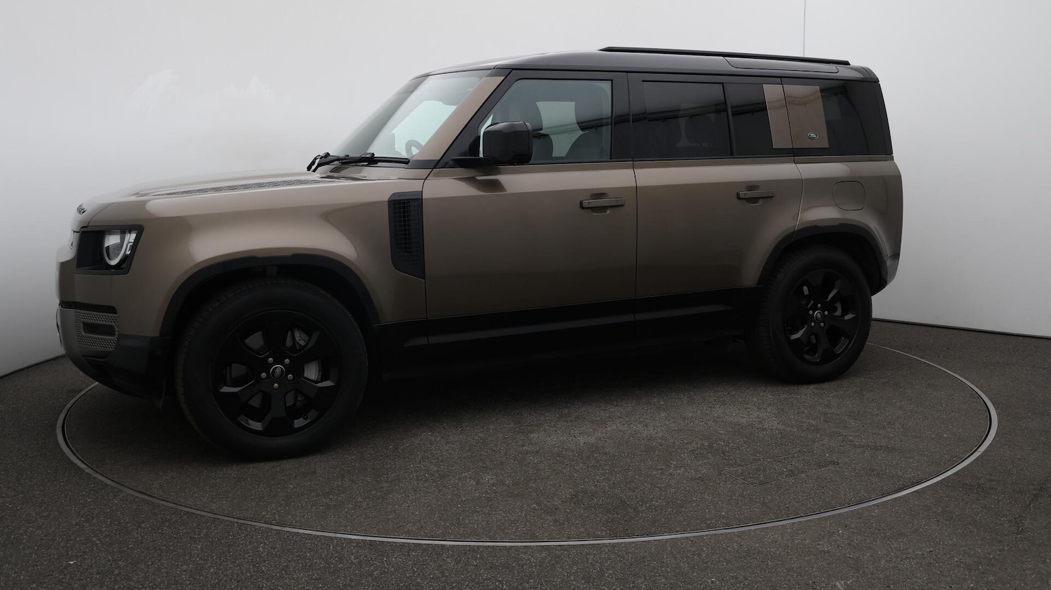 Used Land Rover Defender 110 2022 for sale - 76072944: Photo 70