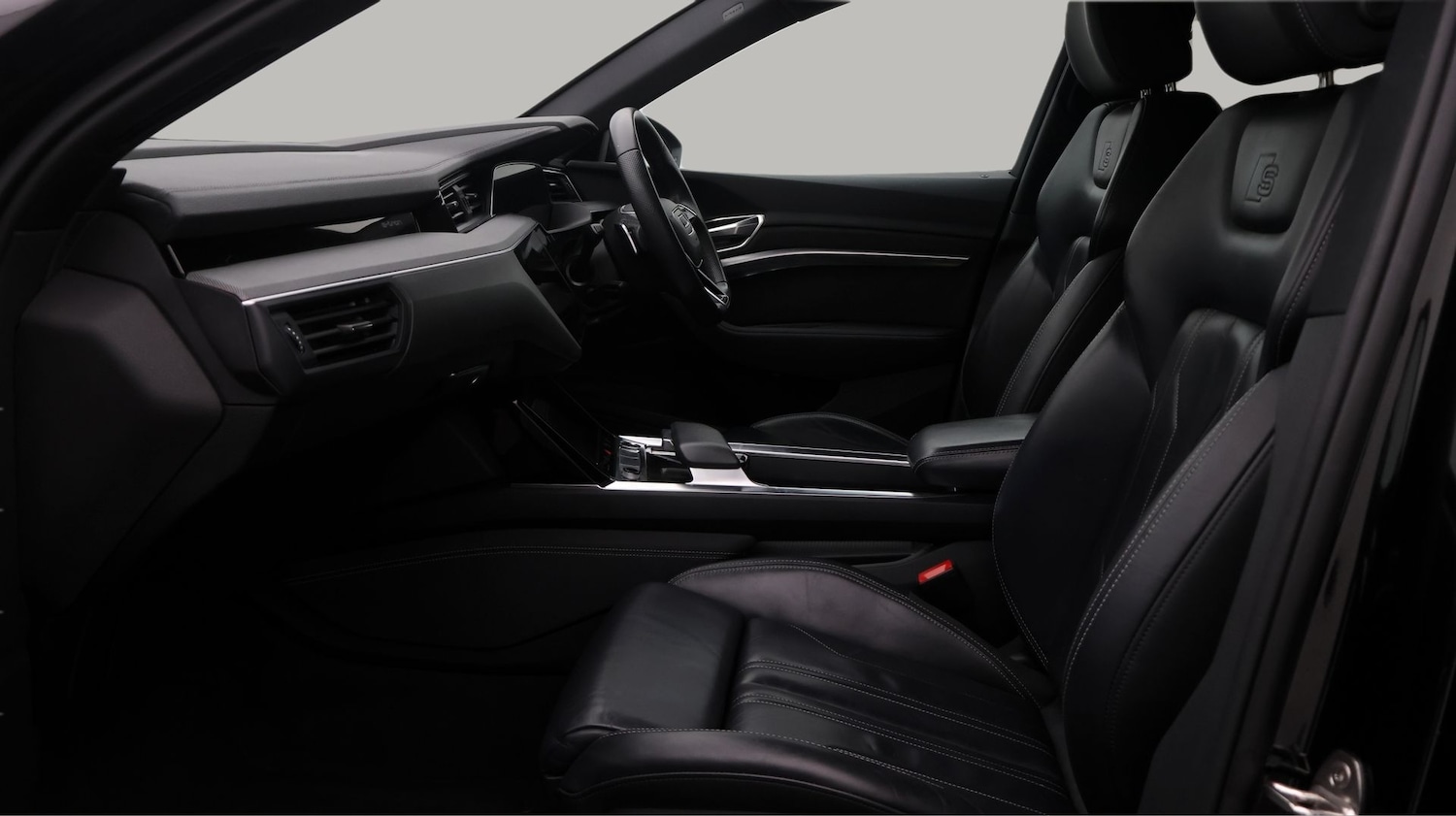 Used Audi Q8 2023 for sale - 77779509: Photo 14