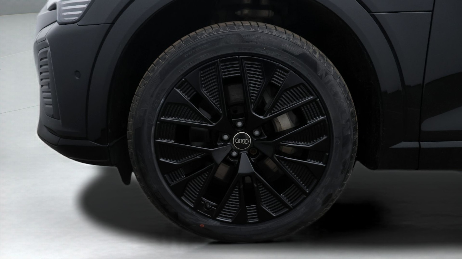 Used Audi Q8 2023 for sale - 77779509: Photo 18