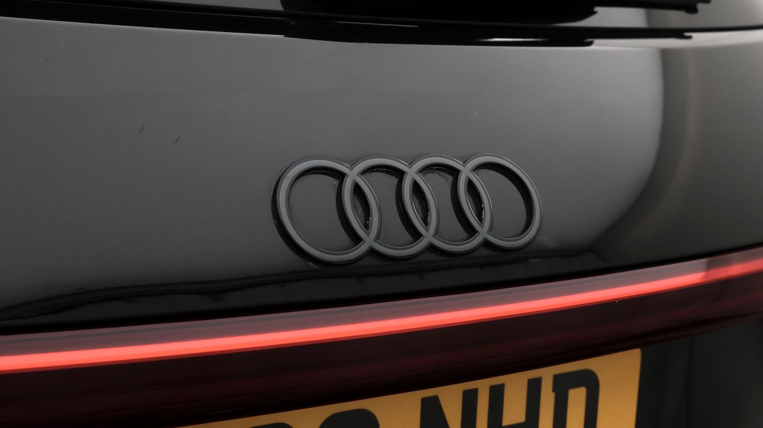 Used Audi Q8 2023 for sale - 77779509: Photo 25