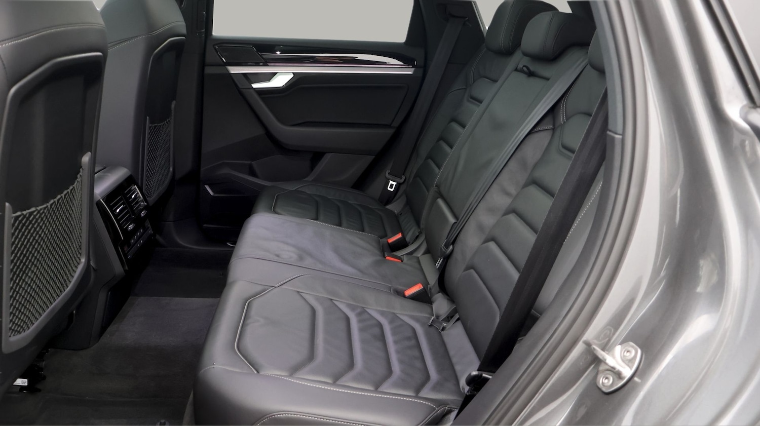 Used Volkswagen Touareg 2023 for sale - 77492306: Photo 16