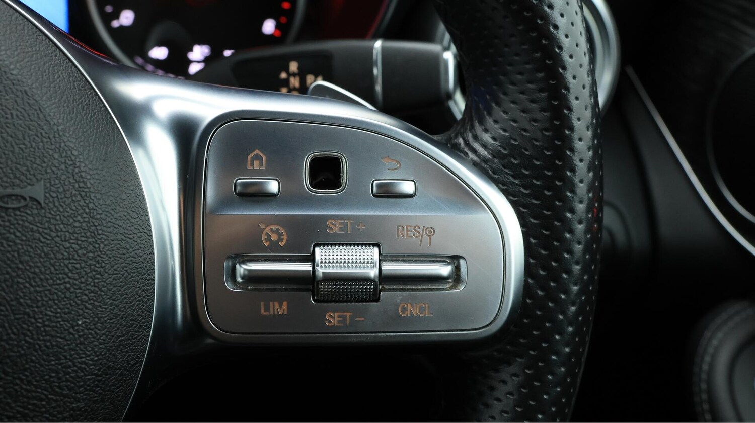 Used Mercedes-Benz GLC 2020 for sale - 76269808: Photo 26