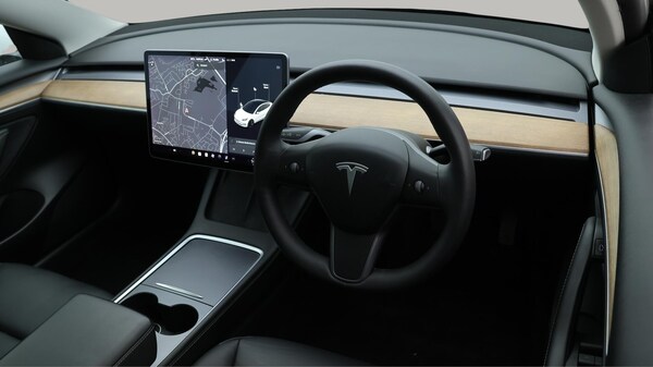 Used Tesla Model 3 2021 for sale - 76215338: Photo 10