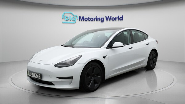 Used Tesla Model 3 2021 for sale - 76215338: Photo 4