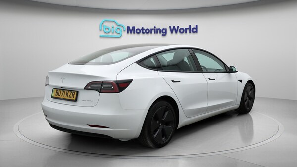Used Tesla Model 3 2021 for sale - 76215338: Photo 8