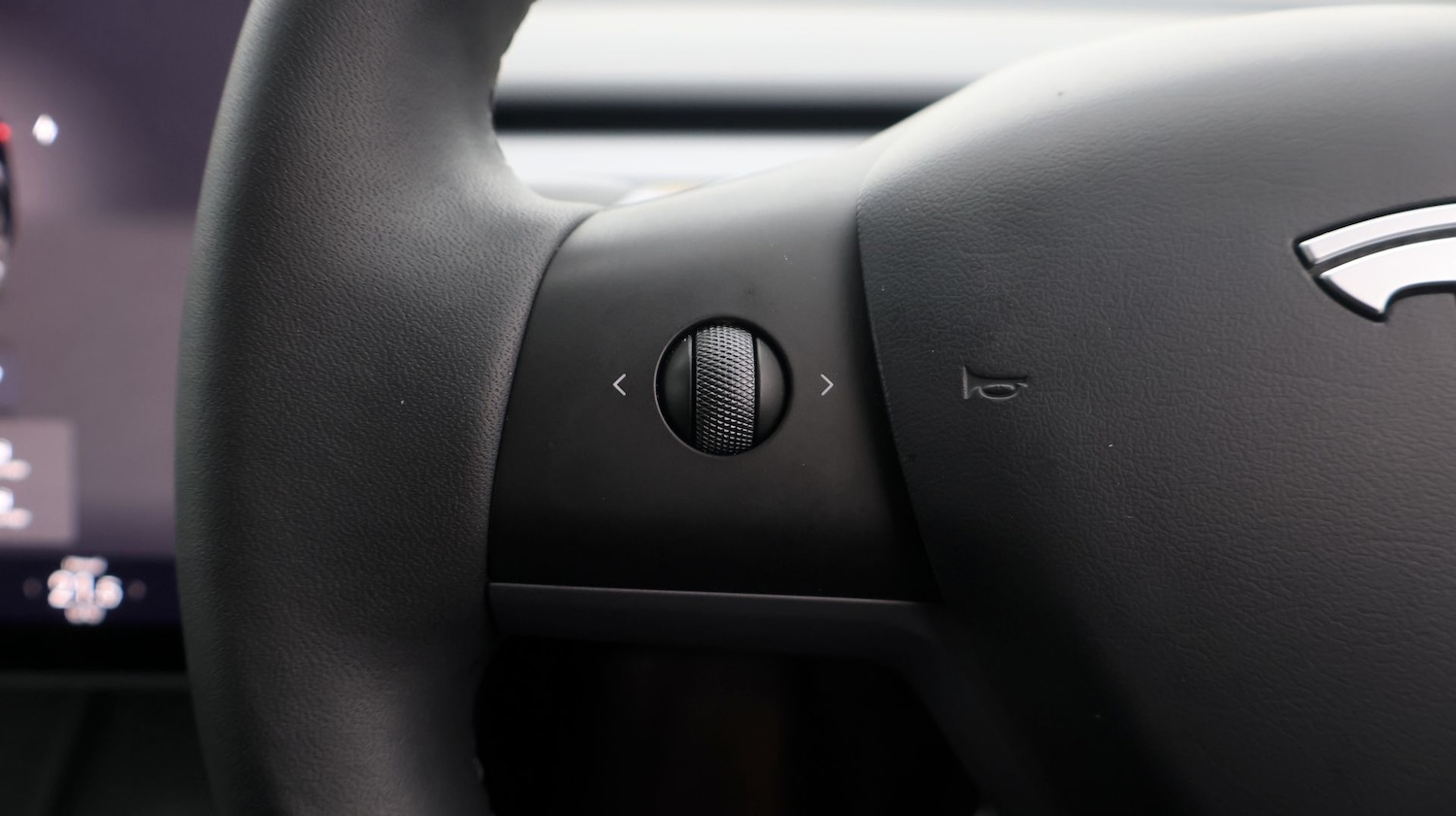 Used Tesla Model Y 2023 for sale - 77272235: Photo 23