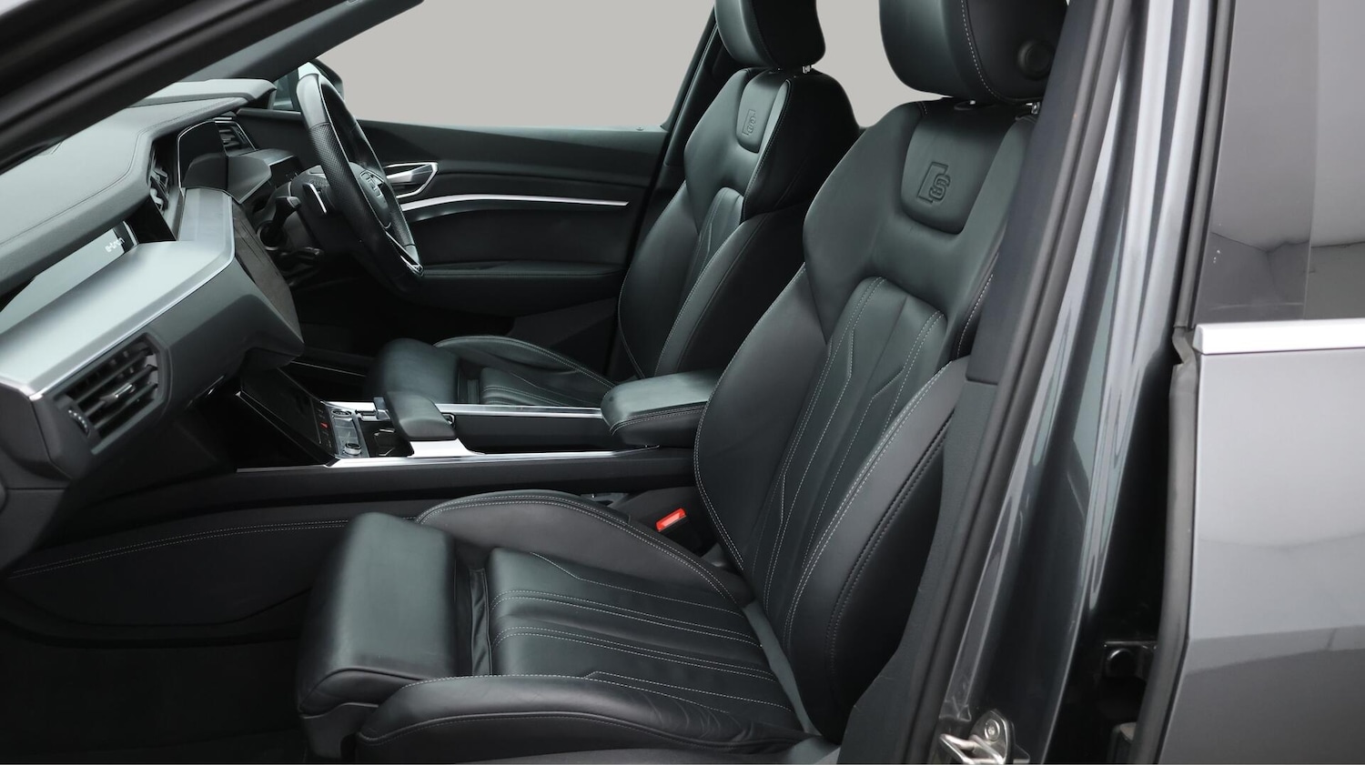 Used Audi e-tron 2022 for sale - 76753127: Photo 15