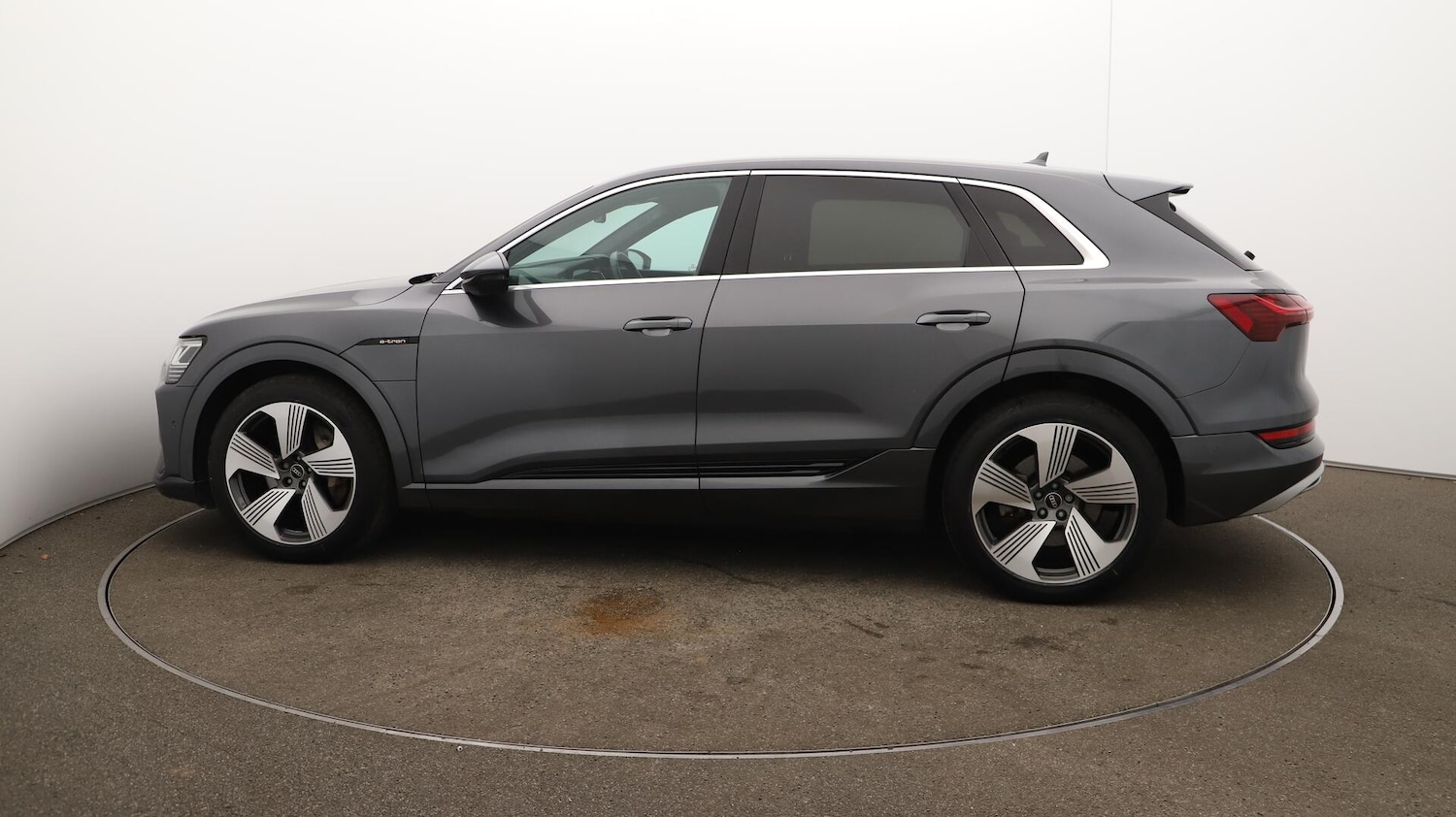 Used Audi e-tron 2022 for sale - 76753127: Photo 50