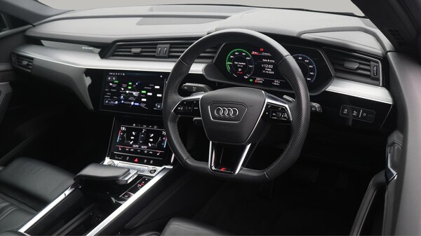 Used Audi e-tron 2021 for sale - 76317930: Photo 10