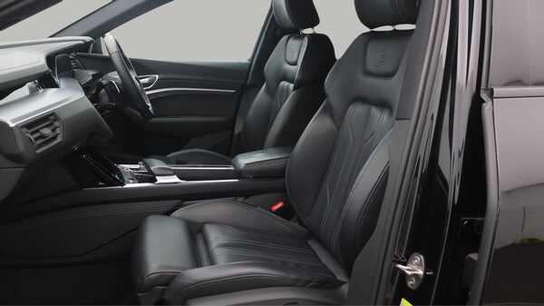 Used Audi e-tron 2021 for sale - 76317930: Photo 15
