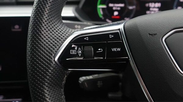 Used Audi e-tron 2021 for sale - 76317930: Photo 25