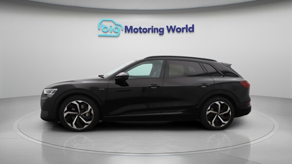 Used Audi e-tron 2021 for sale - 76317930: Photo 5