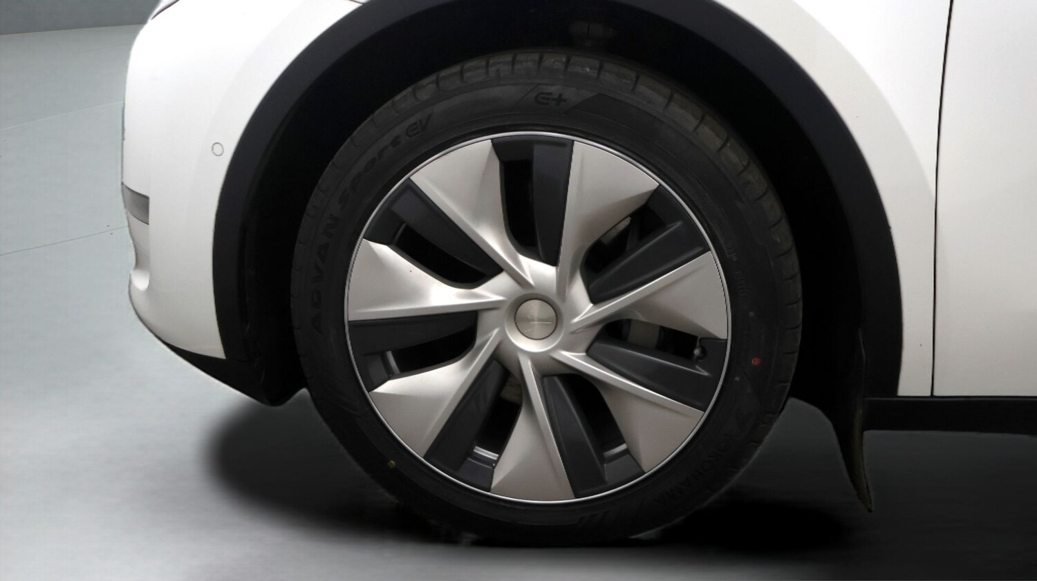 Used Tesla Model Y 2023 for sale - 76817455: Photo 18