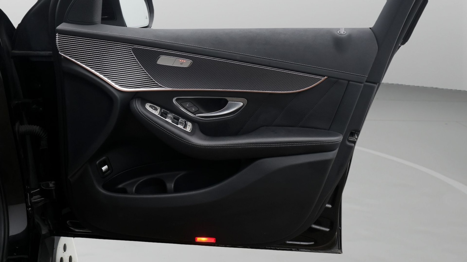 Used Mercedes-Benz EQC 2022 for sale - 77650987: Photo 15