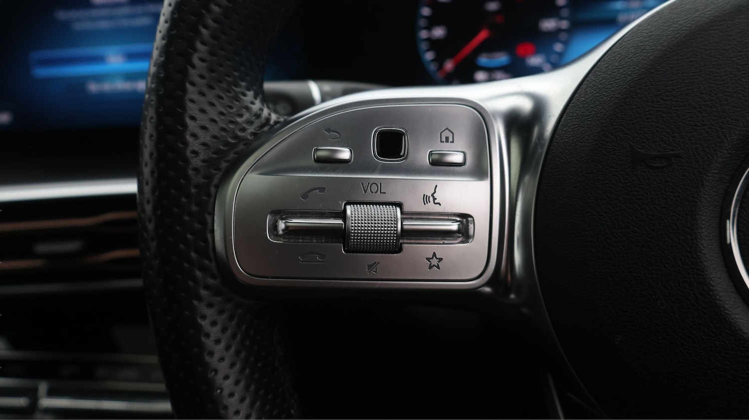 Used Mercedes-Benz EQC 2022 for sale - 77650987: Photo 24