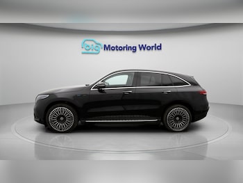 Used Mercedes-Benz EQC 2022 for sale - 77650987: Photo