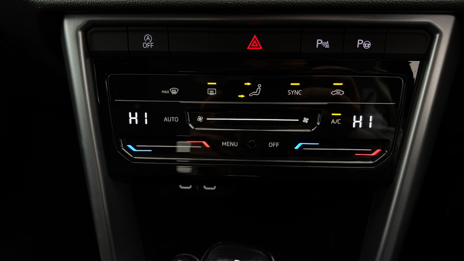 Used Volkswagen T-Roc 2023 for sale - 78196660: Photo 11