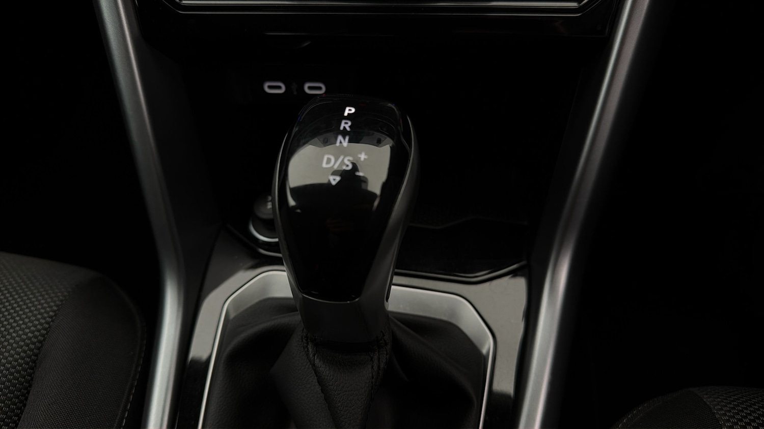 Used Volkswagen T-Roc 2023 for sale - 78196660: Photo 26