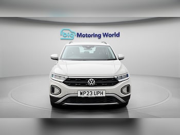 Used Volkswagen T-Roc 2023 for sale - 79222468: Photo