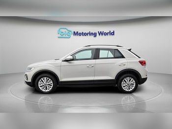 Used Volkswagen T-Roc 2023 for sale - 79222468: Photo